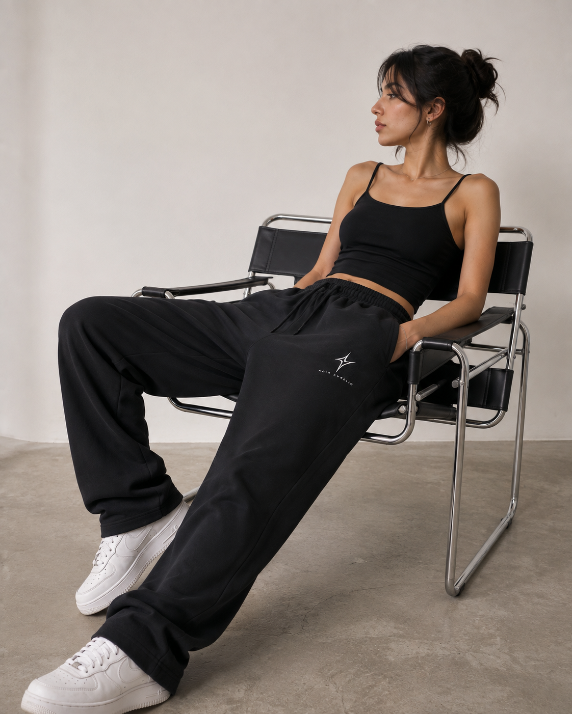 Noir Aurelio Essential Logo Unisex Sweatpants – Black